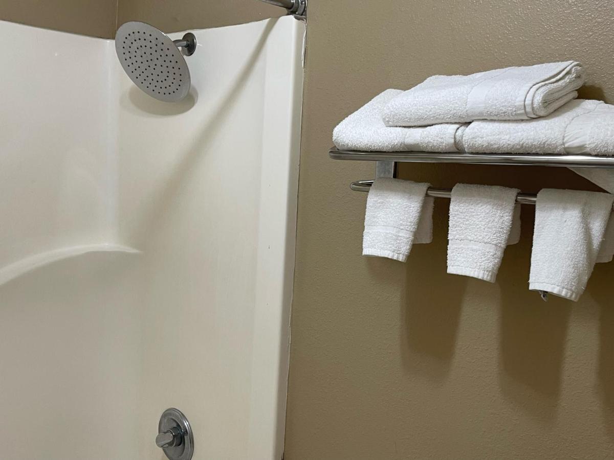 Best Budget Inn Bastrop Esterno foto
